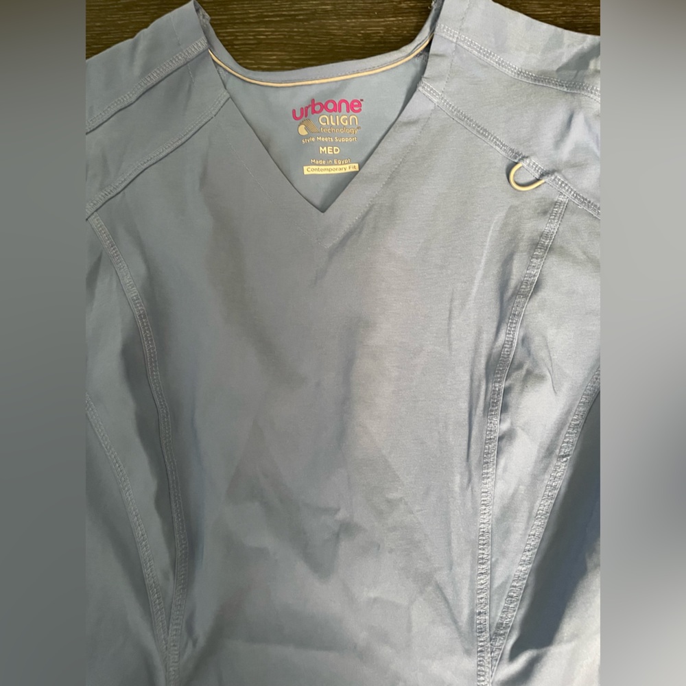 Scrub top 👩‍⚕️ - Picture 2 of 6